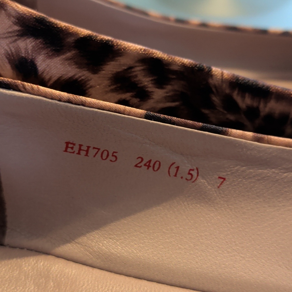 ANTHROPOLOGIE| Staccato Leopard Ballet Flats - Sz 7 - Picture 9 of 11